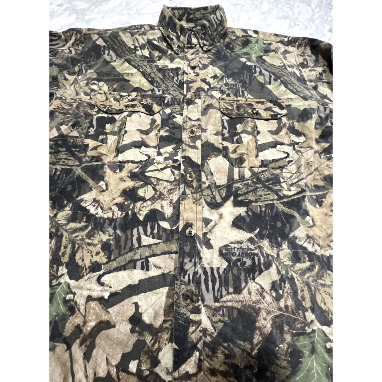 Jerzees Jerzees Outdoor Mossy Oak Forest Floor Button Down Shirt Men L Long Sleeves Nepal Size US L / EU 52-54 / 3 - 3 Thumbnail