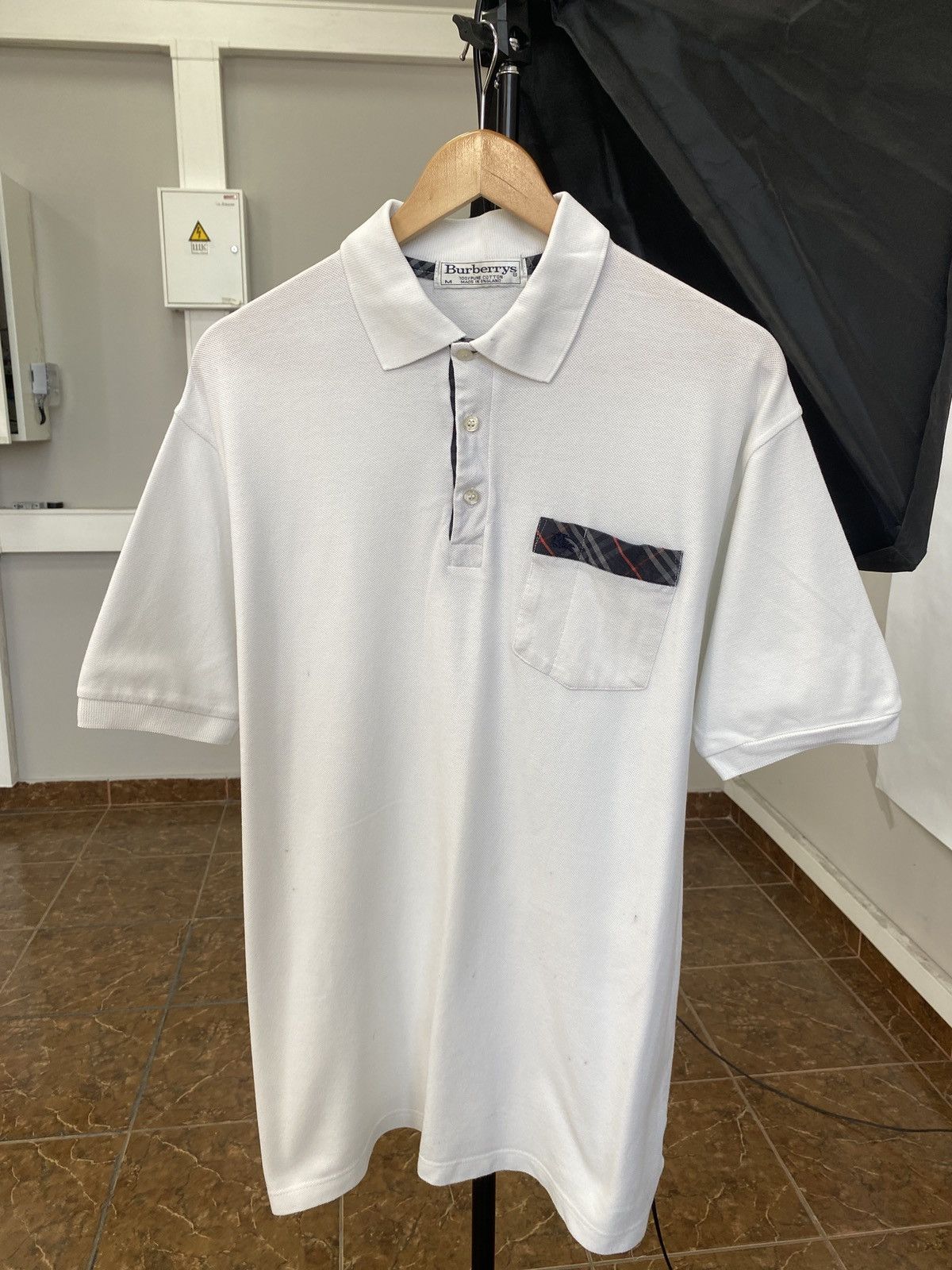Burberry 🇬🇧 Vintage 90s Burberry Polo T-Shirt Retro Rare Hype Y2K Size US M / EU 48-50 / 2 - 1 Thumbnail