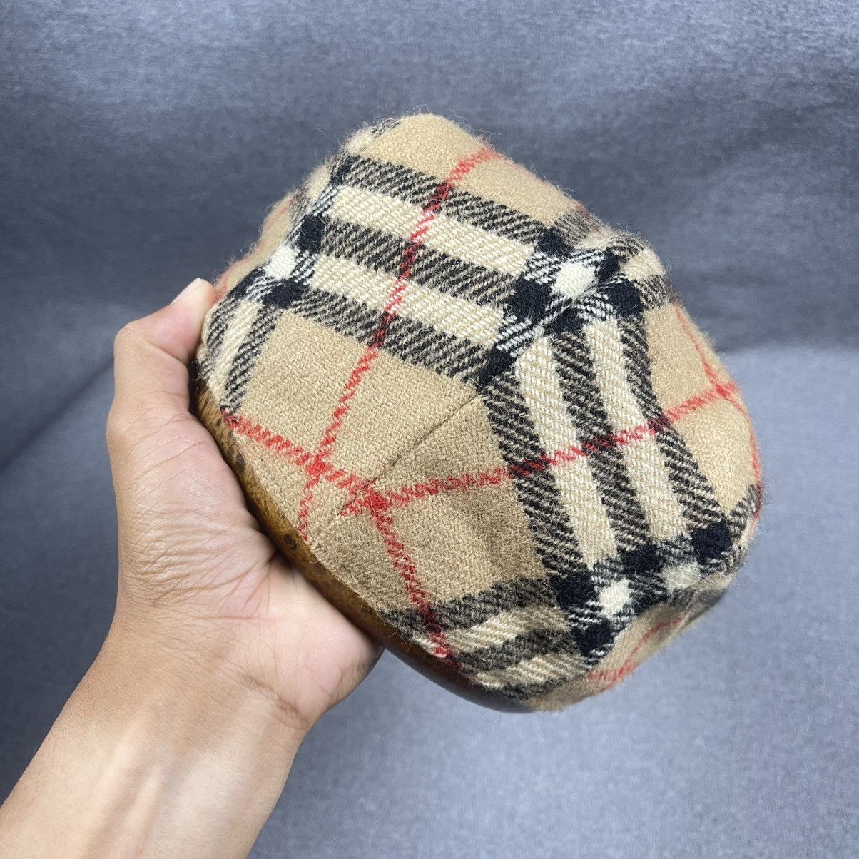 Burberry Burberry’s vintage nova check rare beret wool hat Size ONE SIZE - 5 Thumbnail