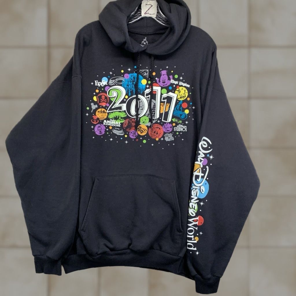Disney VINTAGE Disney Hoodie Adult XL Black Cotton Fleece Mickey Minnie Stitch Graphic 2011 Disneyland Unisex Pullover Size US XL / EU 56 / 4 - 1 Thumbnail