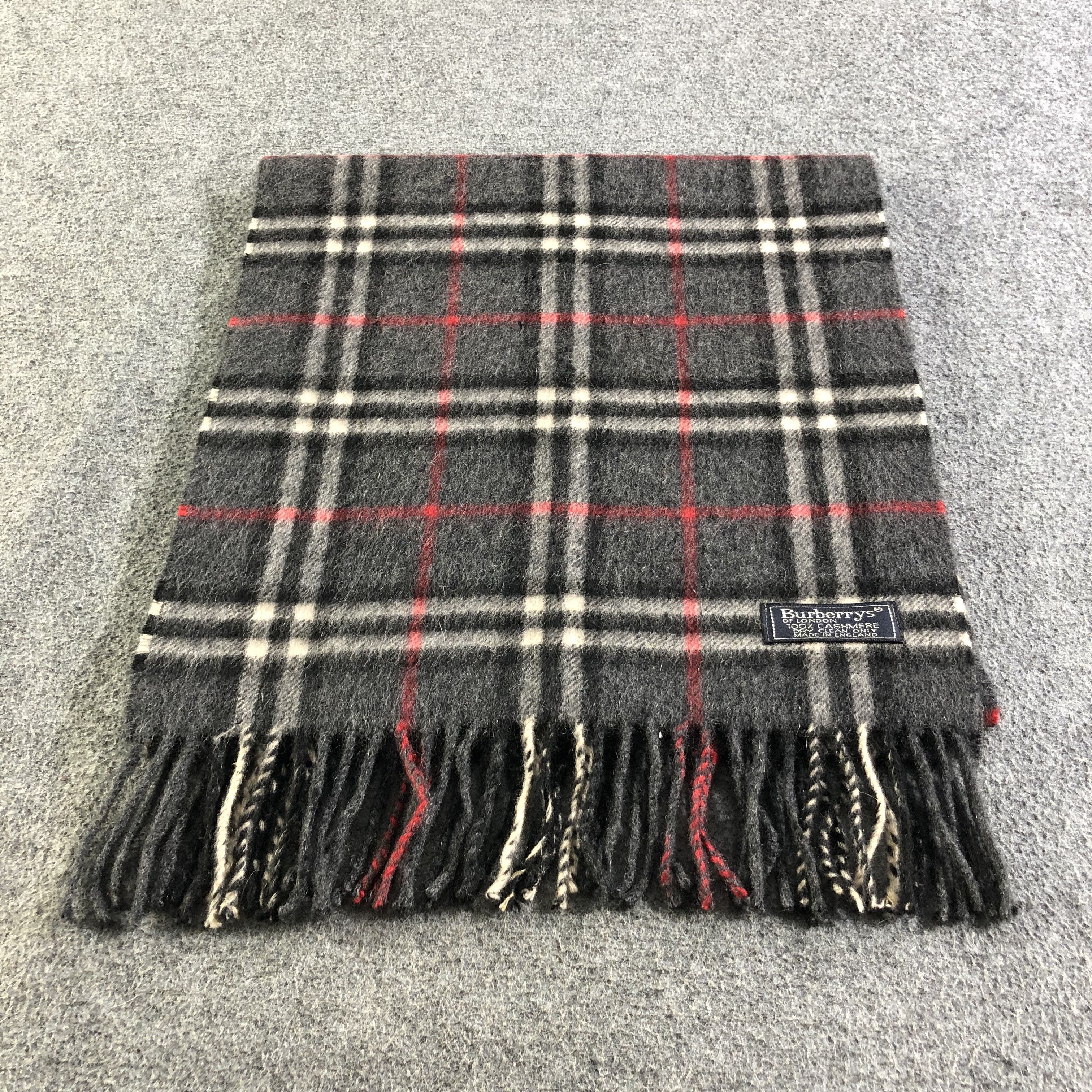 Burberry Burberrys Cashmere Scarf Muffler Neckwear V2606 Size ONE SIZE - 2 Thumbnail