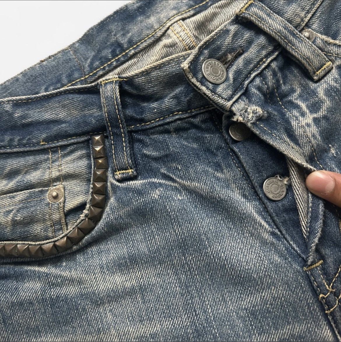 Hysteric Glamour Hysteric Glamour studded striped distressed selvedge jeans Size US 29 - 3 Thumbnail