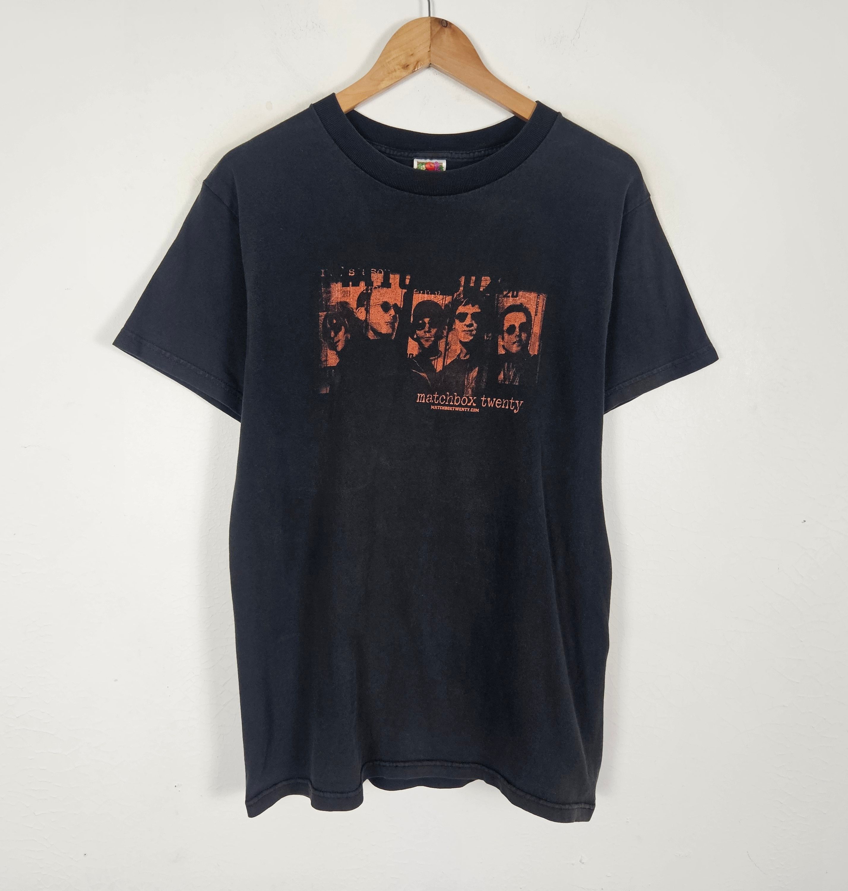 Vintage 2001 Matchbox Twenty Mad Season Tour tee shirt