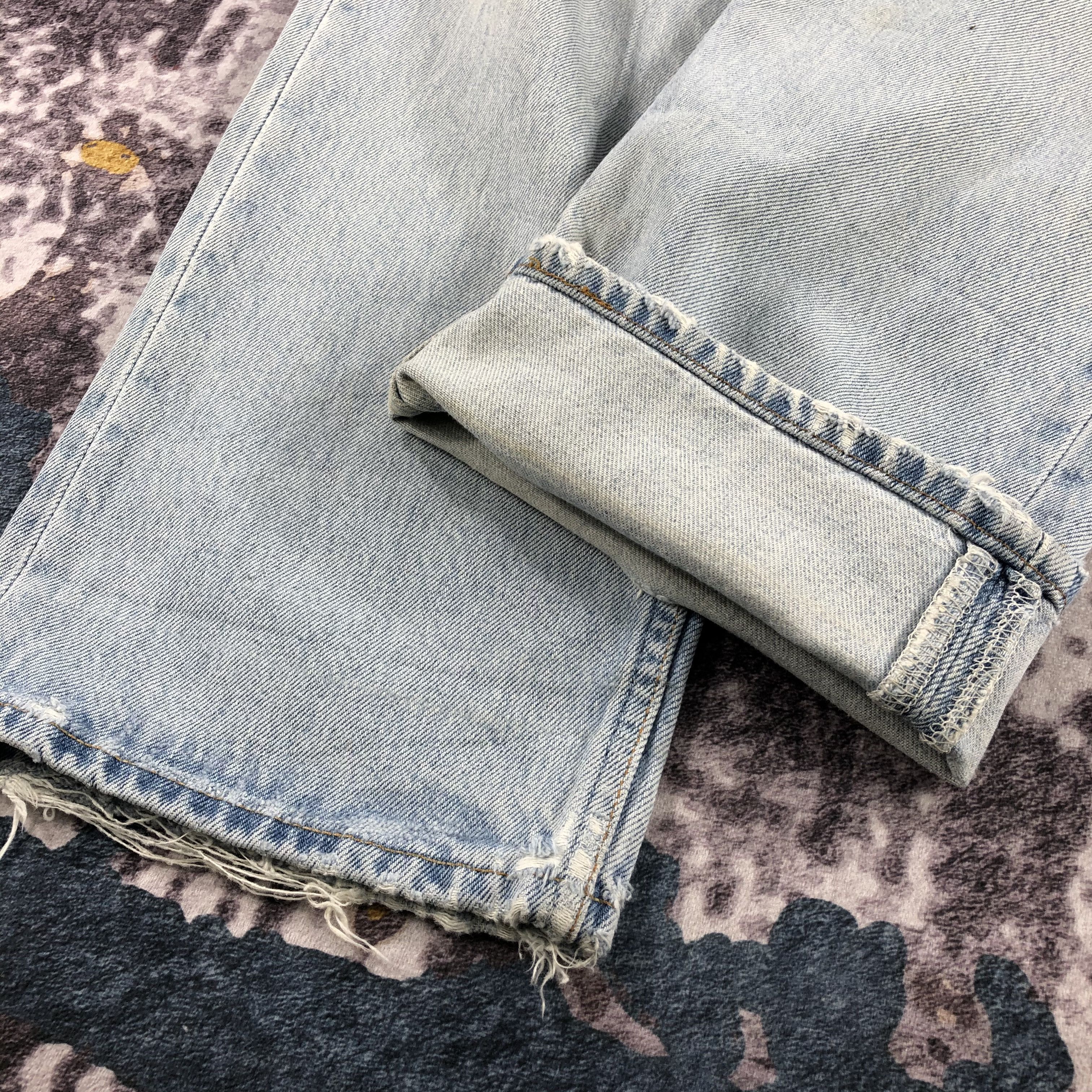 Levi's × Vintage Vintage 90s Light Wash Levis 501 Jeans-JM2148 Size US 33 - 10 Thumbnail