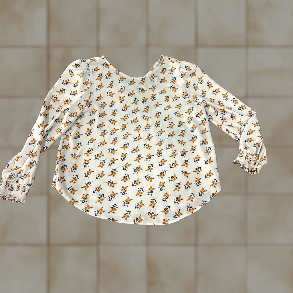 Ann Taylor LOFT Blouse Womens Large White Floral Long Sleeve Ruffle Cuffs Size L / US 10 / IT 46 - 1 Thumbnail