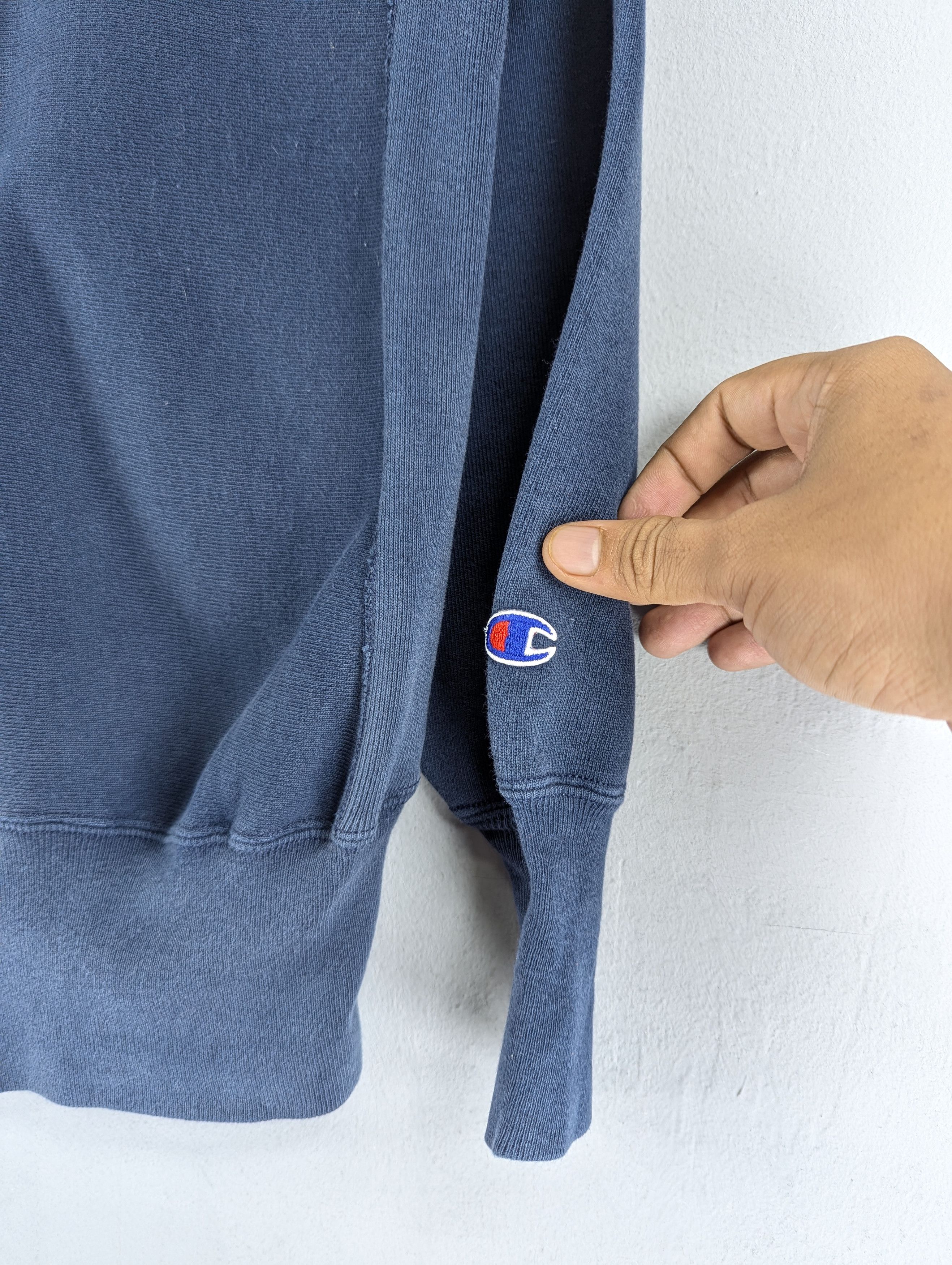 Vintage Vintage 90s Champion Reverse Weave Crewneck Sweatshirt Size US M / EU 48-50 / 2 - 4 Thumbnail