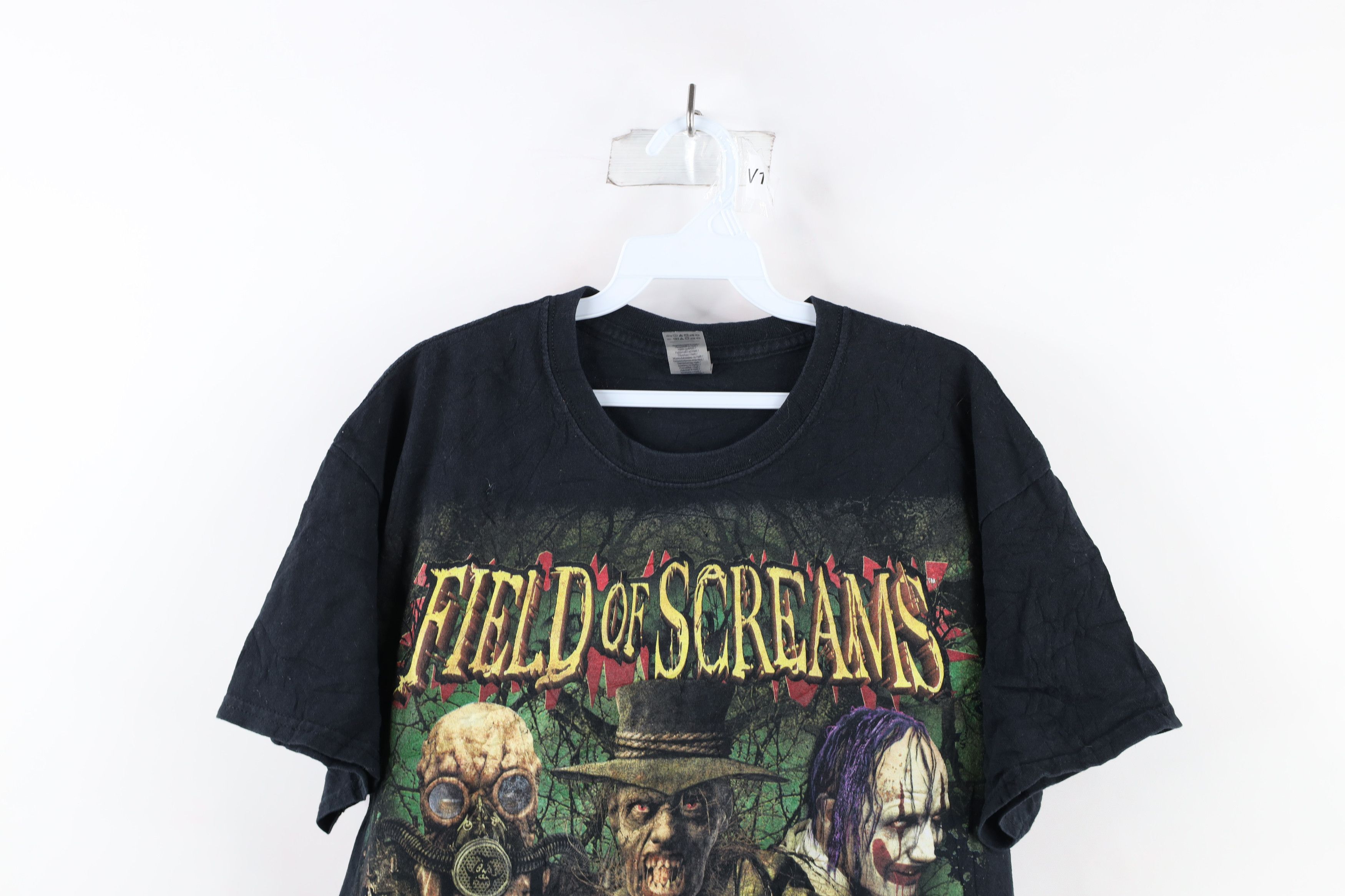 Vintage Vintage Streetwear Halloween Zombie Field of Screams T-Shirt Size US L / EU 52-54 / 3 - 2 Thumbnail
