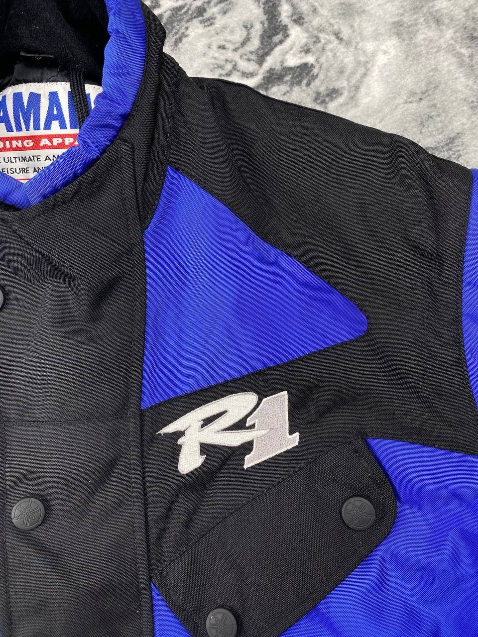 Yamaha Yamaha R1 Moto Racing Transformer Jacket-Vest Big Logo Men Size US S / EU 44-46 / 1 - 4 Thumbnail