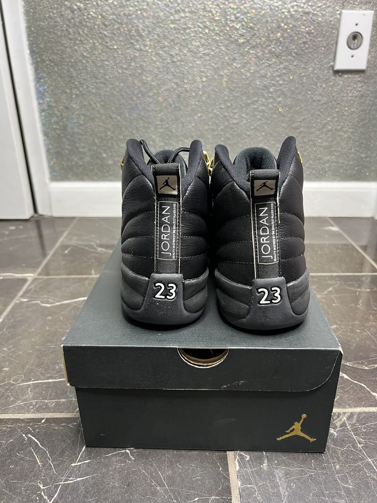 Jordan Brand Jordan Master 12s (2016) DS! GS 7Y! Size US 7 / EU 40 - 3 Thumbnail