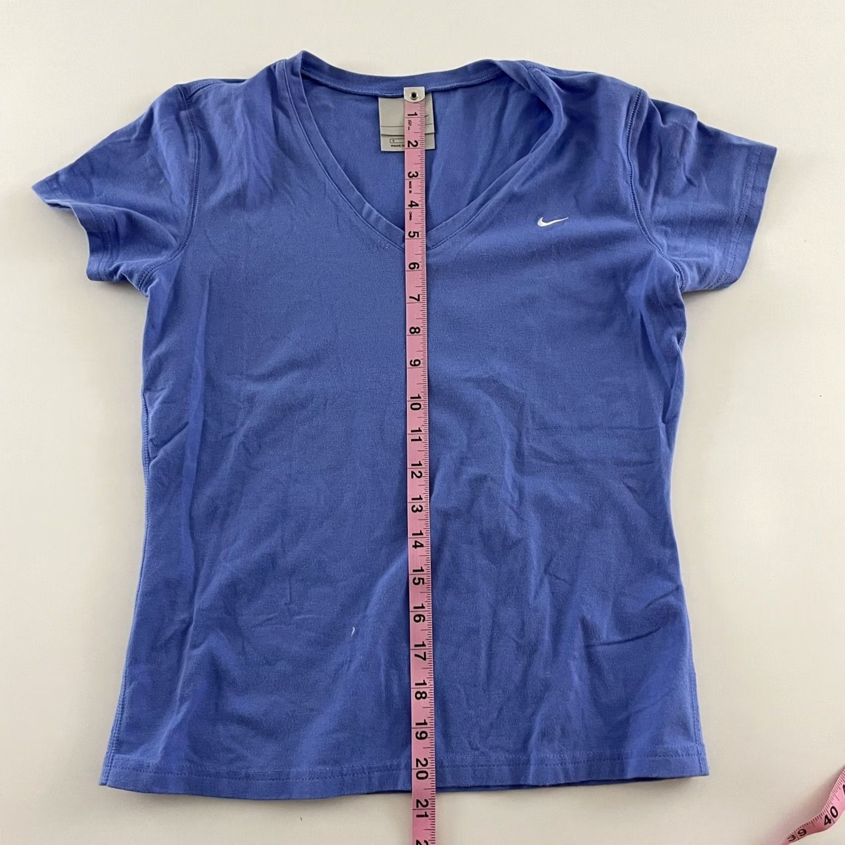 Nike VTG Nike Essential Check Short Sleeve V-Neck T-Shirt Purple Blue Women S Size S / US 4 / IT 40 - 6 Thumbnail