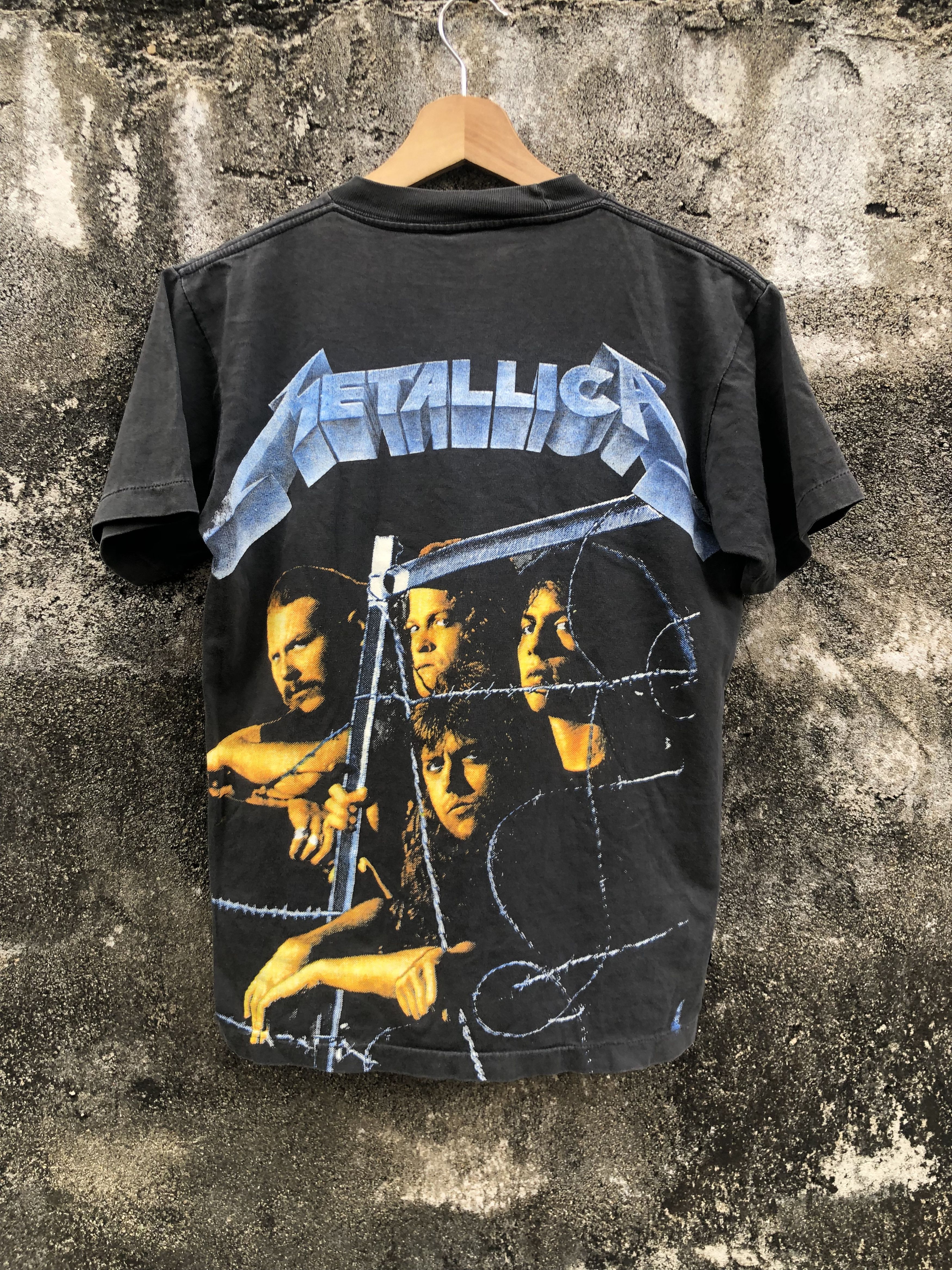 Metallica Vintage Metallica OverPrint Tee Bootleg Size US S / EU 44-46 / 1 - 2 Thumbnail