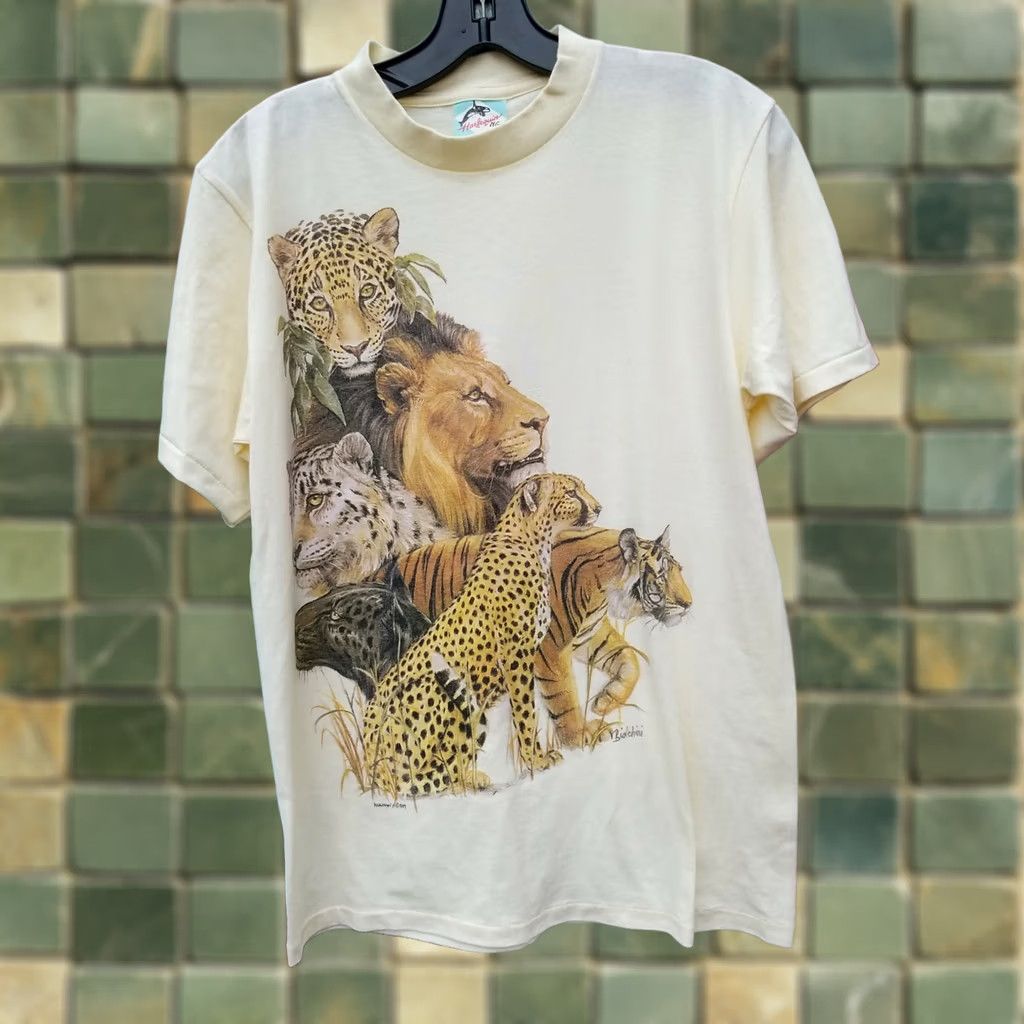 Vintage VINTAGE Harlequin T-Shirt Men Large Cotton Tiger Lion Leopard Graphic Tee 1989 80s RARE Rock Size US L / EU 52-54 / 3 - 1 Thumbnail