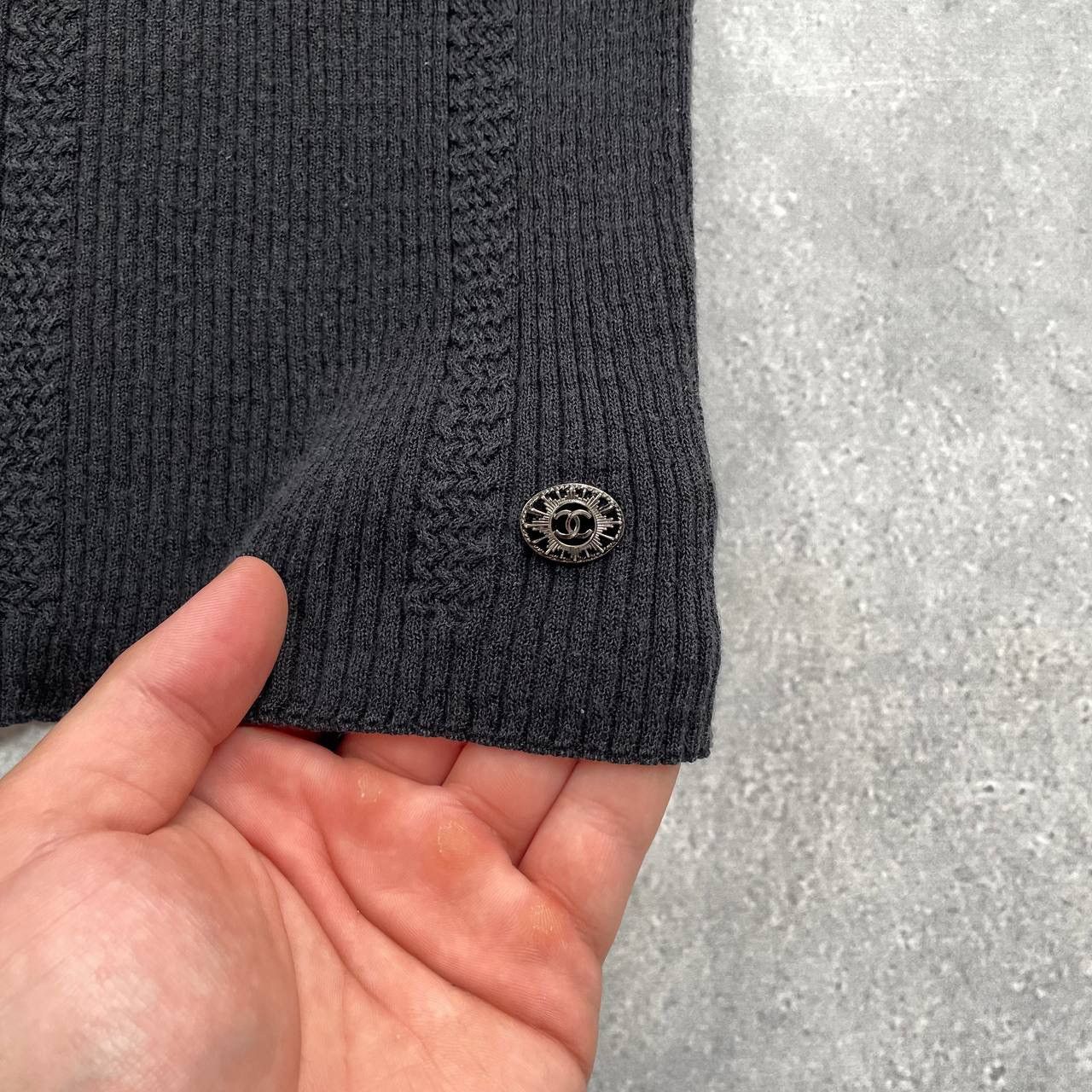 Chanel Vintage Chanel Ribbed Sleeveless Tank Top Logo Women’s Black Size XS / US 0-2 / IT 36-38 - 11 Thumbnail