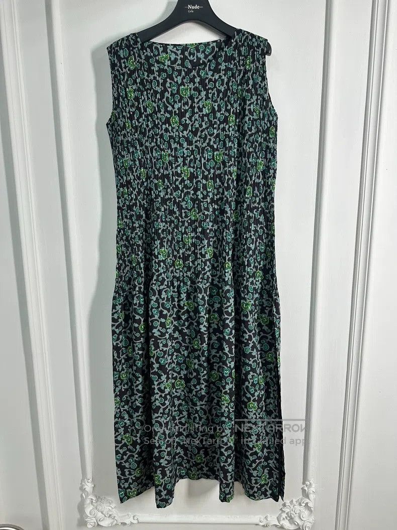 Issey Miyake Issey Miyake Pleated Floral Dress Size S / US 4 / IT 40 - 1 Thumbnail