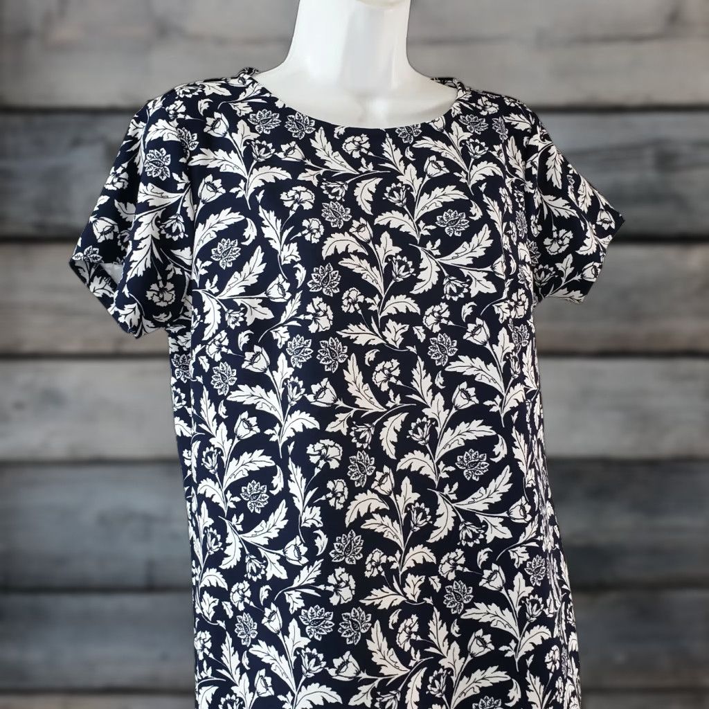 Banana Republic Banana Republic Womens Shift Dress Sz 6 Short Sleeve Blue White Floral Size 28" / US 6 / IT 42 - 1 Thumbnail