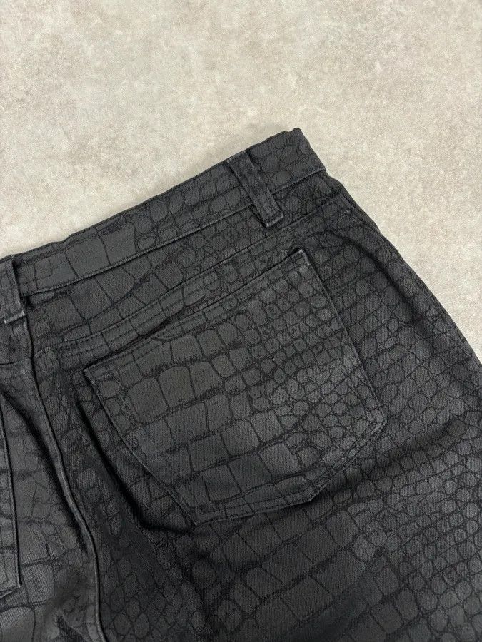 Roberto Cavalli AW2001 Roberto Cavalli Crocodile Effect Obscure Black Pants Size US 32 / EU 48 - 7 Thumbnail
