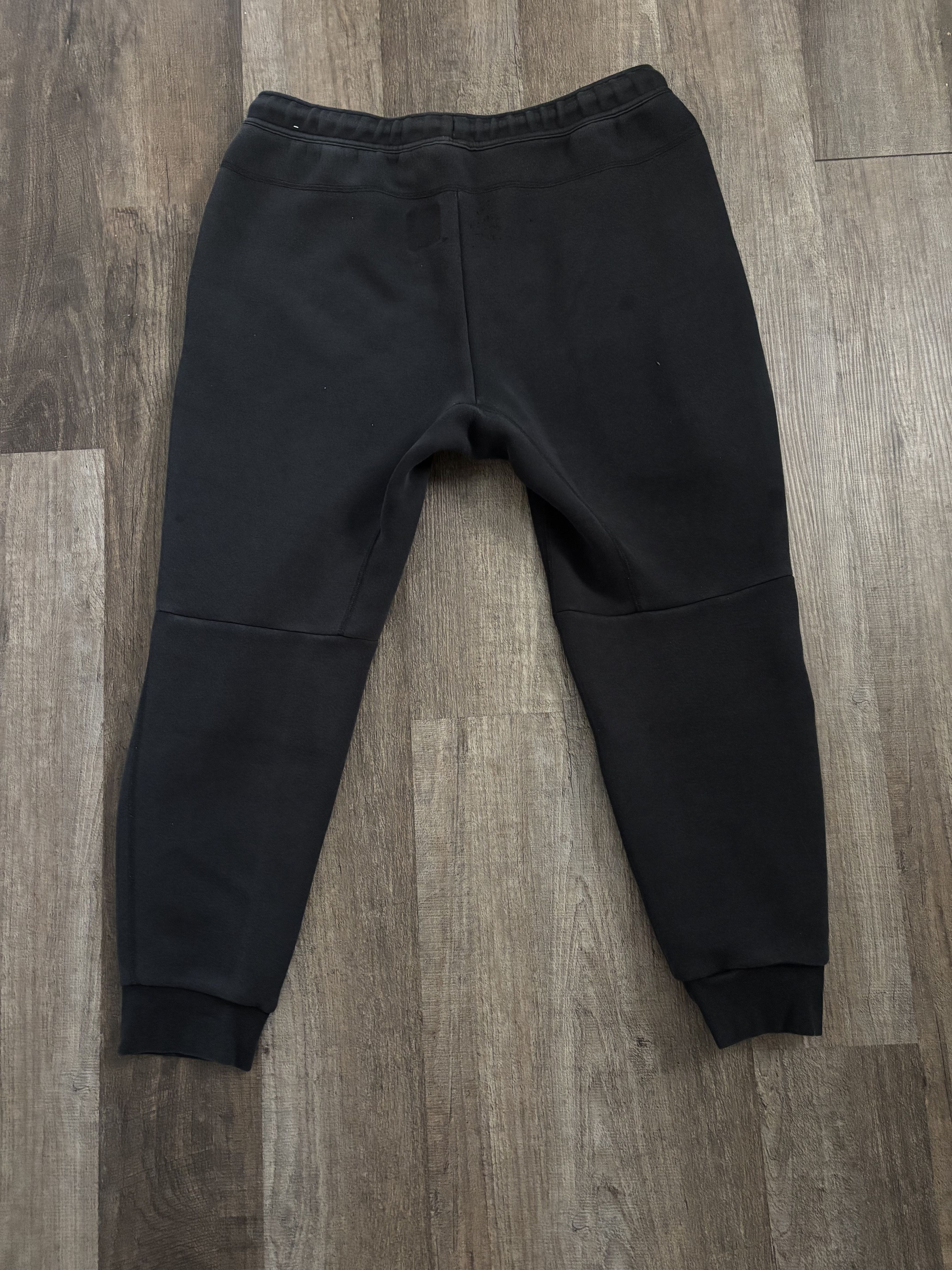Nike Nike Tech Fleece Jogger Sweatpants Size US 34 / EU 50 - 3 Thumbnail