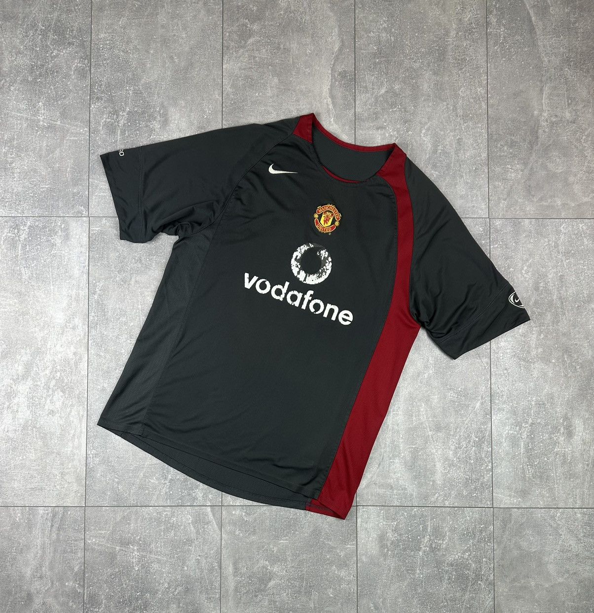 Nike Nike Manchester United FC 2005/06 Training Shirt Jersey Size US L / EU 52-54 / 3 - 1 Thumbnail