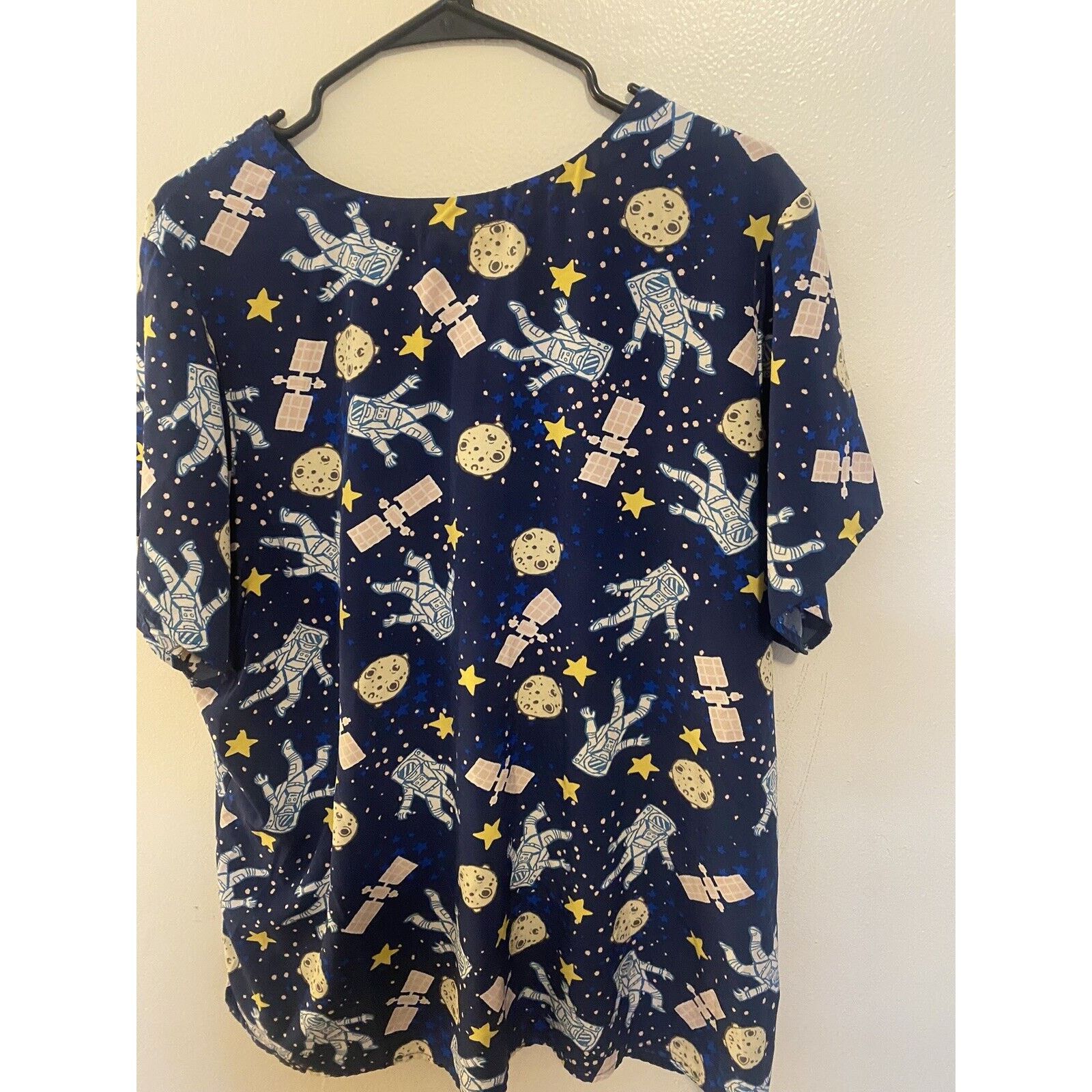 & Other Stories 1 PAIR OF WOMEN'S SILKY SCRUB TOP EASY STRETCH SIZE 2XL Size XXL / US 16-18 / IT 52-54 - 9 Thumbnail