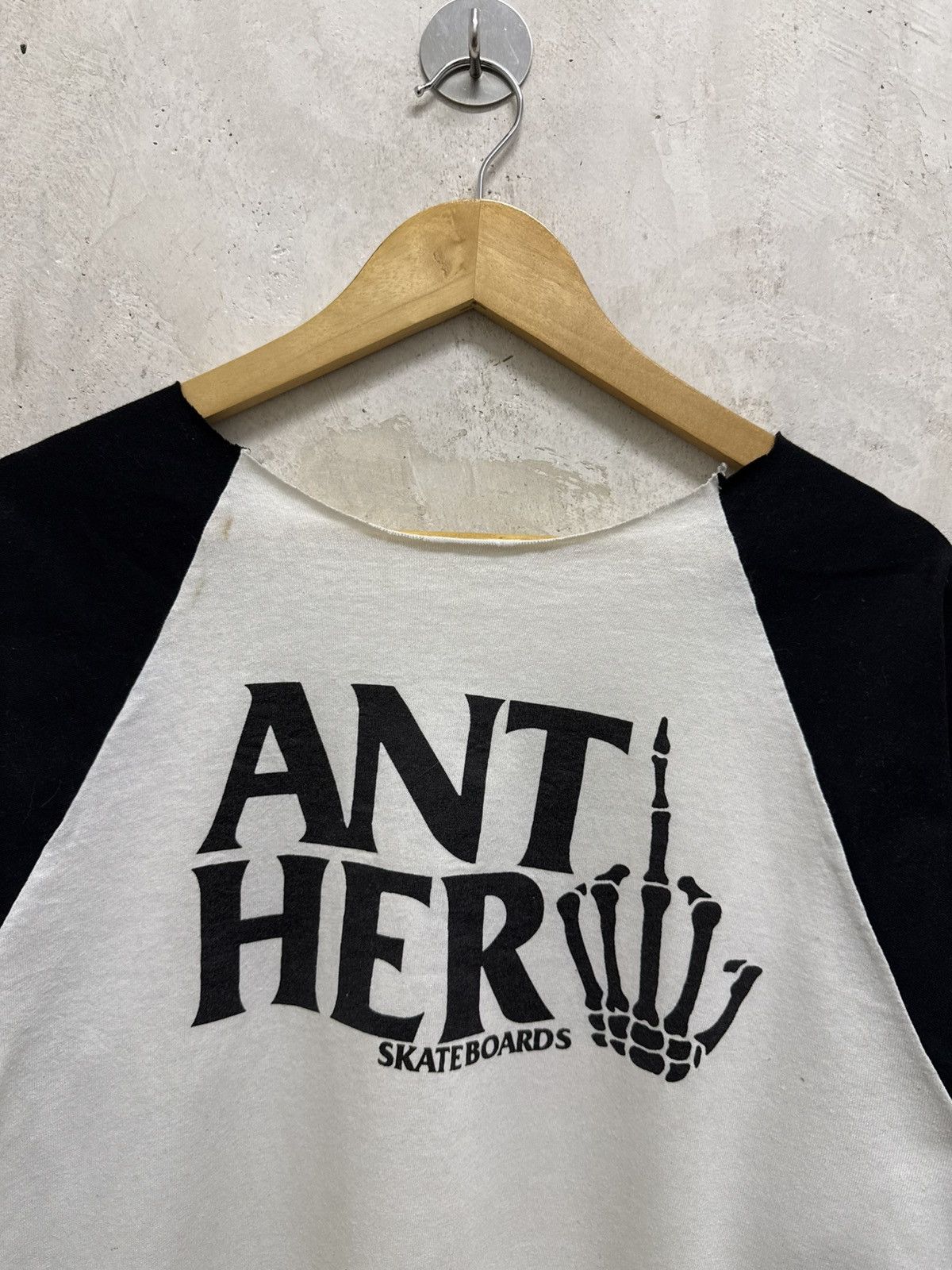 Antihero Distressed Anti Hero Spell Out 1/4 Sleeve Size US M / EU 48-50 / 2 - 2 Thumbnail