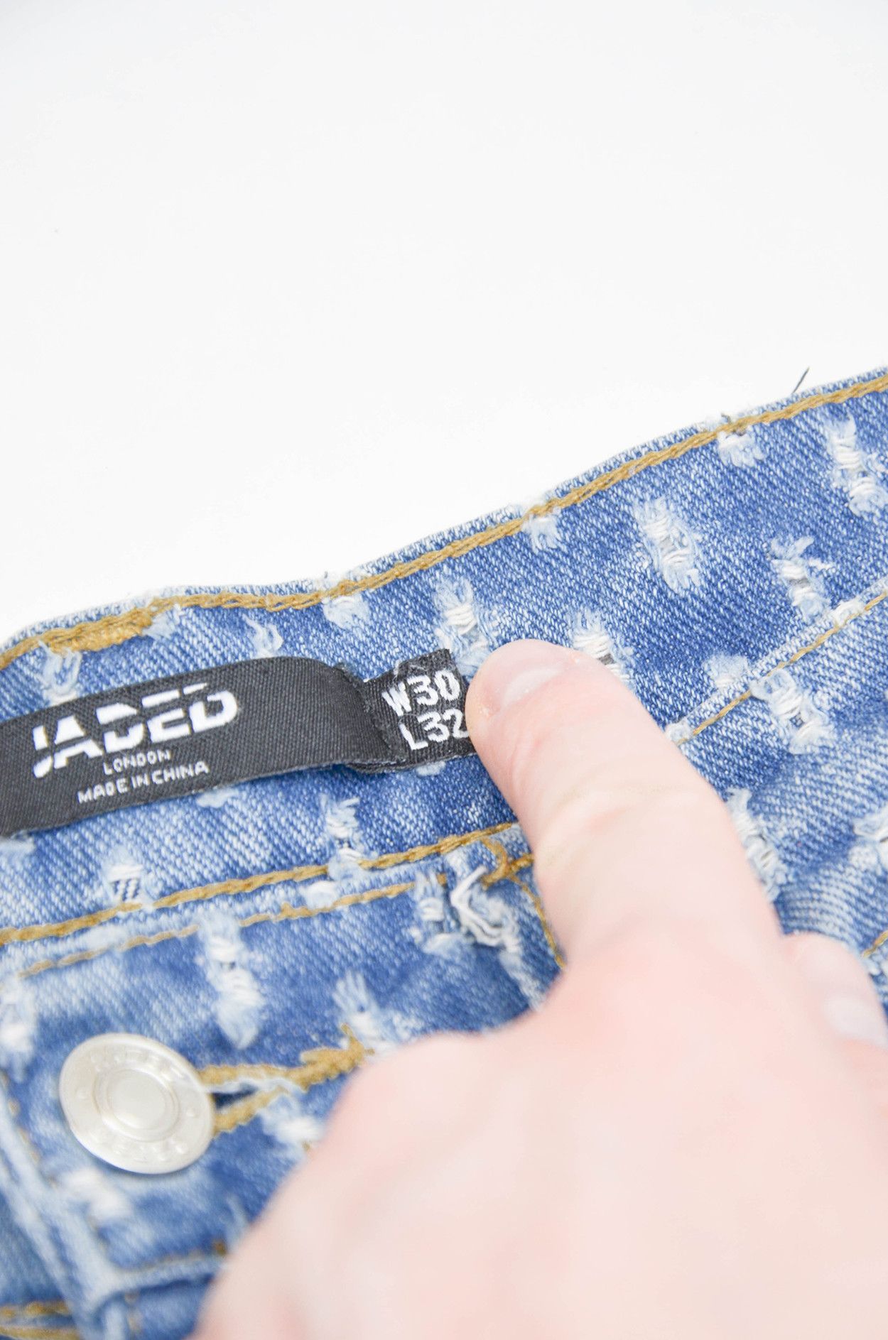 Jaded London Jaded London Perforated Distressed Denim Jeans W30 L32 Size US 30 / EU 46 - 8 Thumbnail