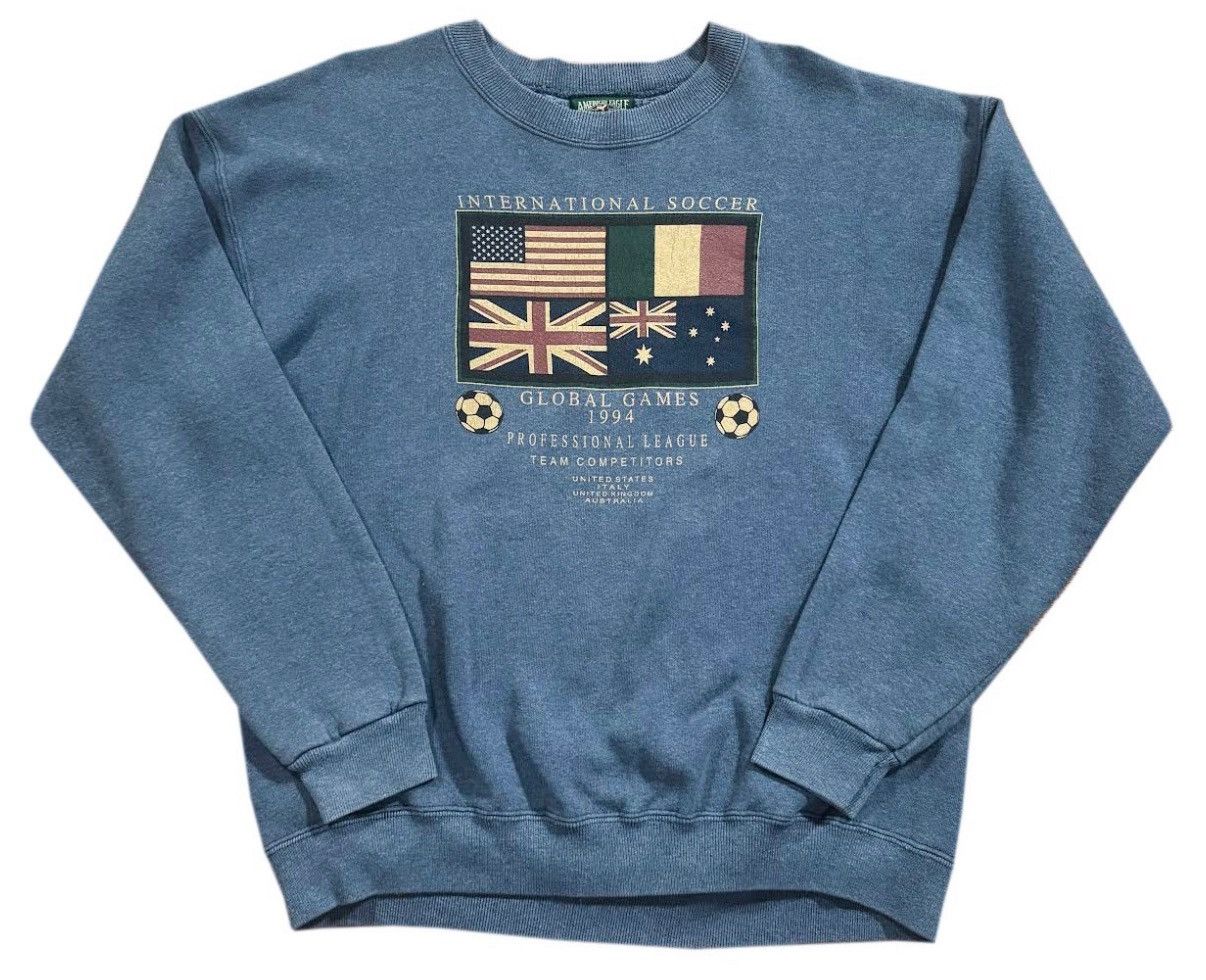 American Eagle Outfitters Vintage American Eagle International Soccer Sweatshirt Siz L Size US L / EU 52-54 / 3 - 1 Thumbnail