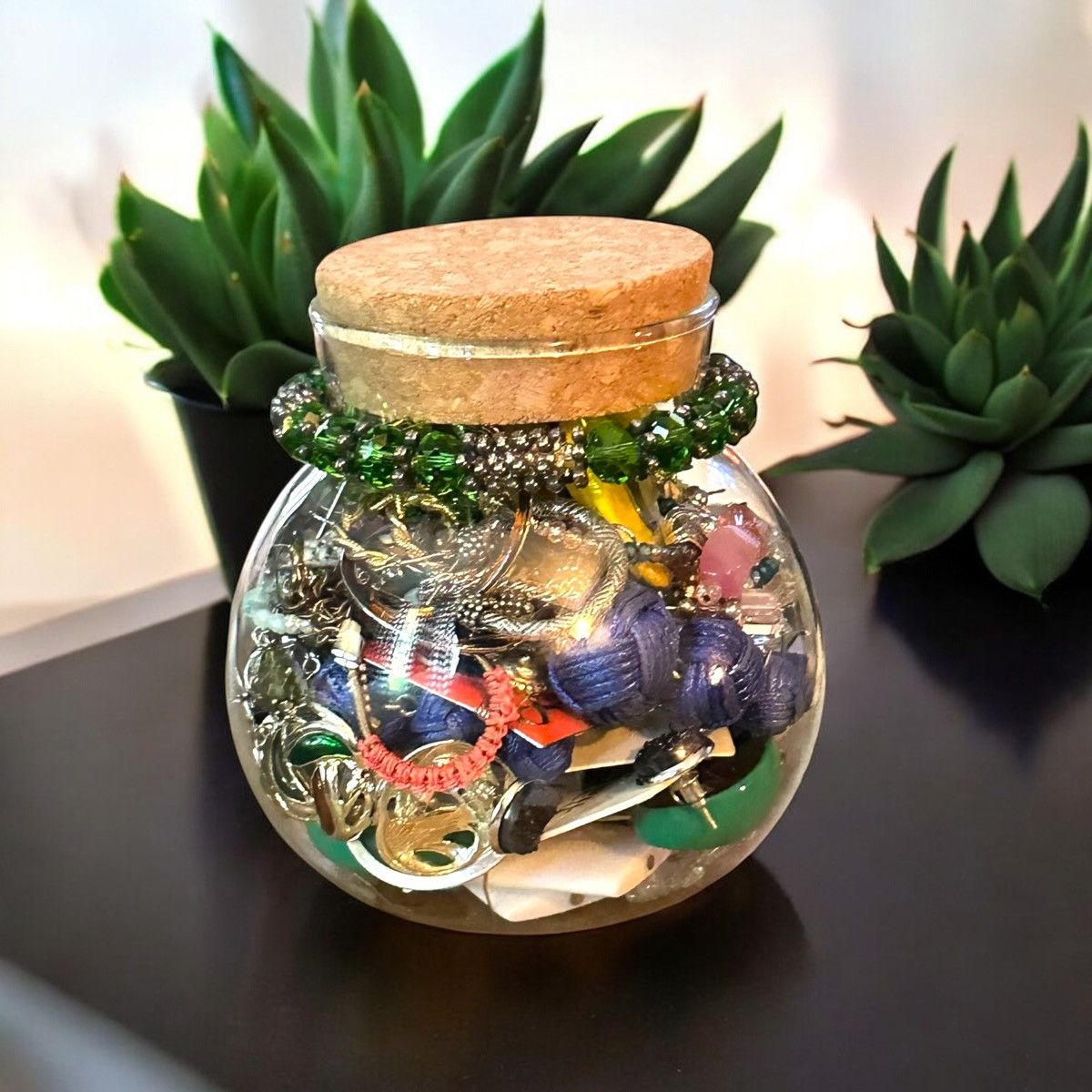 Other Small mystery earrings jar Size ONE SIZE - 1 Thumbnail