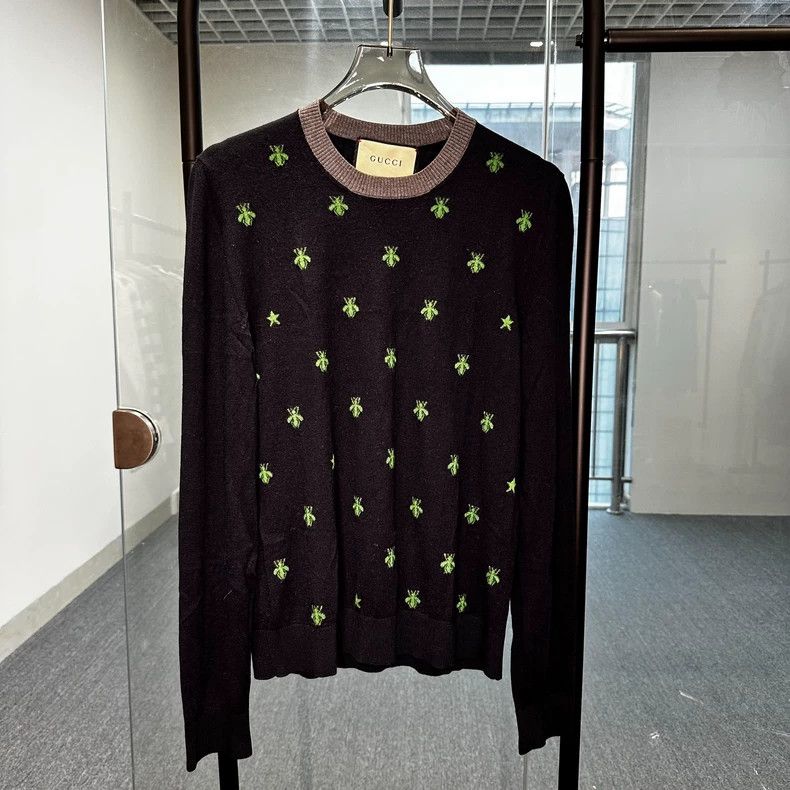 Gucci GucciLittle bee wool sweater 2503-Nextarrow Size US M / EU 48-50 / 2 - 1 Thumbnail