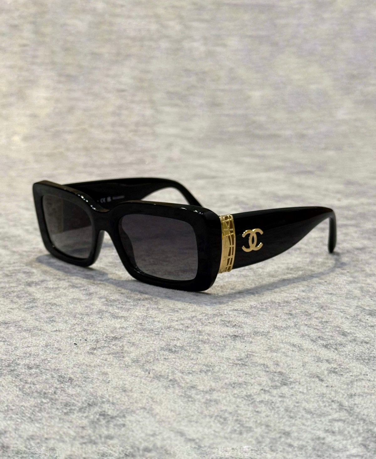 Chanel Chanel 0CH5534 C622S8 Size ONE SIZE - 1 Thumbnail