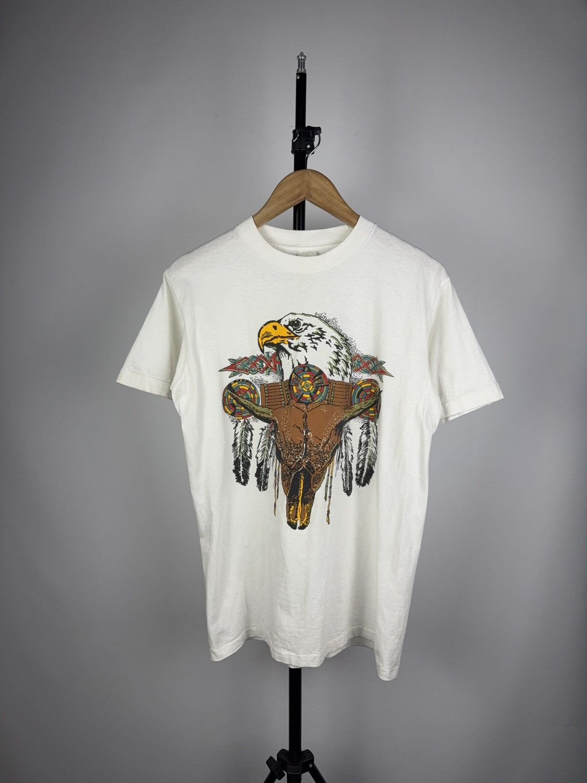 Vintage Vintage 90s Big Logo USA Native Eagle Y2K Animal Tee Shirt Size US M / EU 48-50 / 2 - 1 Thumbnail