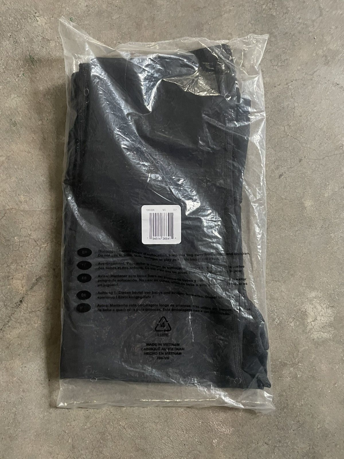 Under Armour Brand new under cover athletic shorts Size 28" / US 6 / IT 42 - 2 Thumbnail
