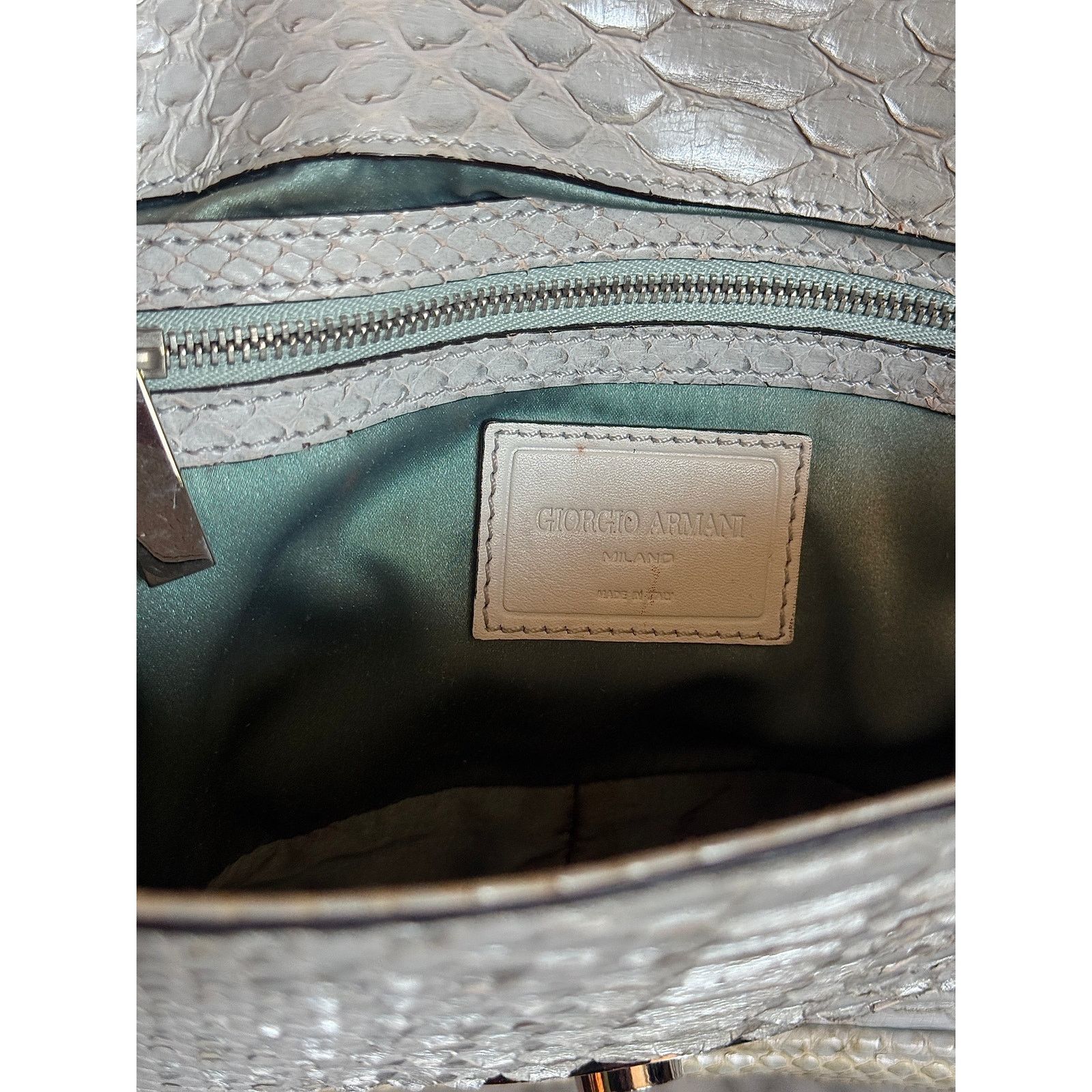 Giorgio Armani Giorgio Armani Snakeskin White Handbag W/ Straps Size ONE SIZE - 5 Thumbnail