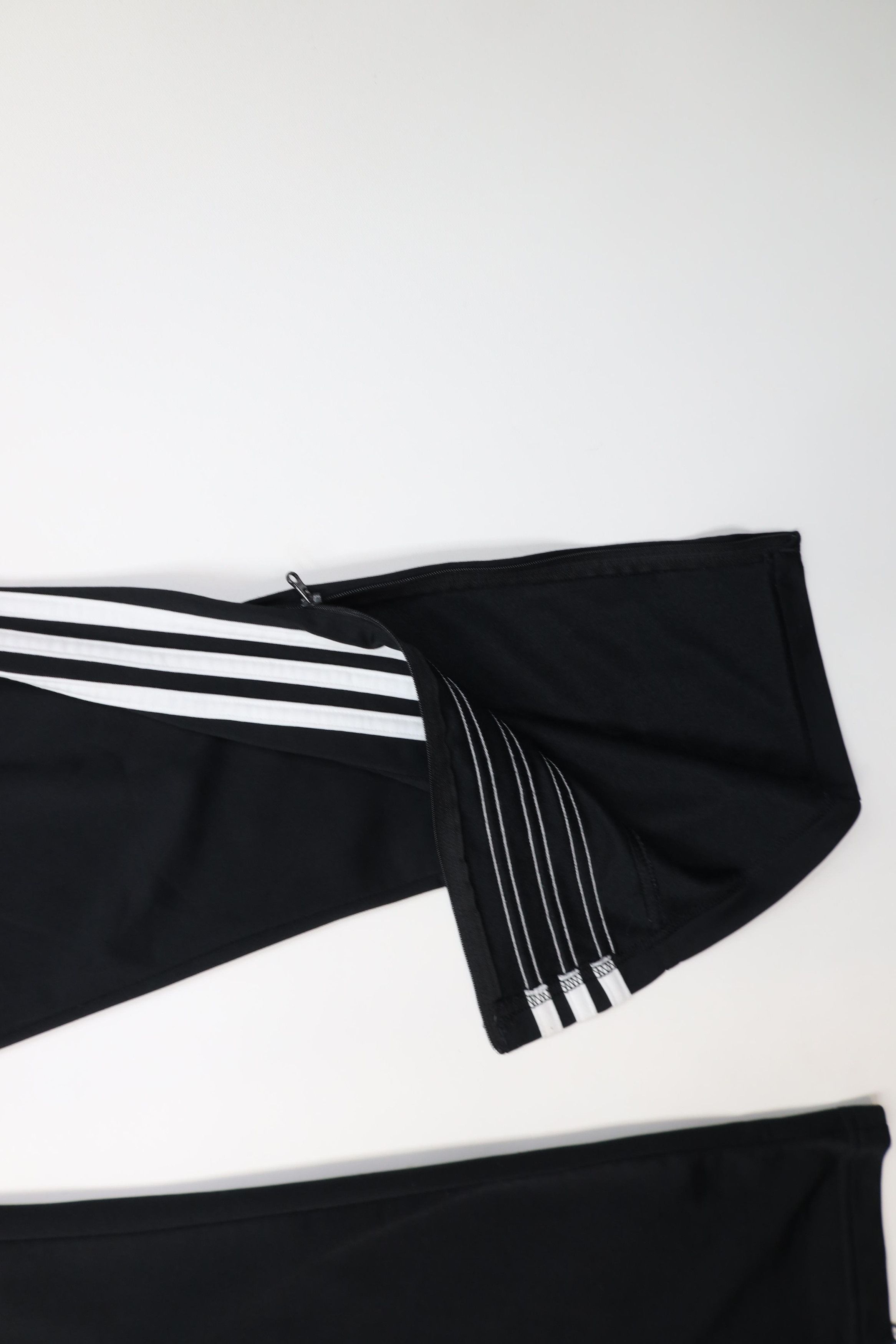 Adidas Vintage Y2K Adidas Tapered Leg Sweatpants Pants Black Size US 38 / EU 54 - 5 Thumbnail