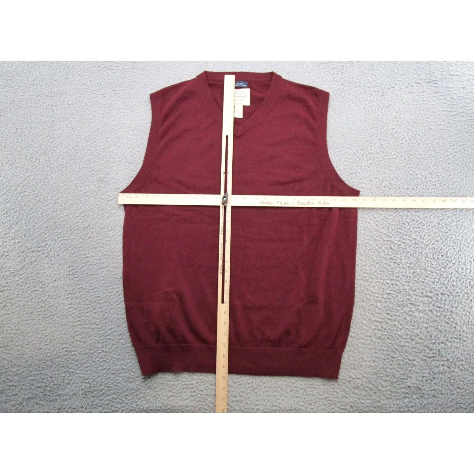 Vintage VINTAGE St. John's Bay Men’s Sweater Vest XL Maroon Knit Vest, Argyle, Polyester, Golf, Casual, Business, Travel, Classic Mens Size US XL / EU 56 / 4 - 3 Thumbnail