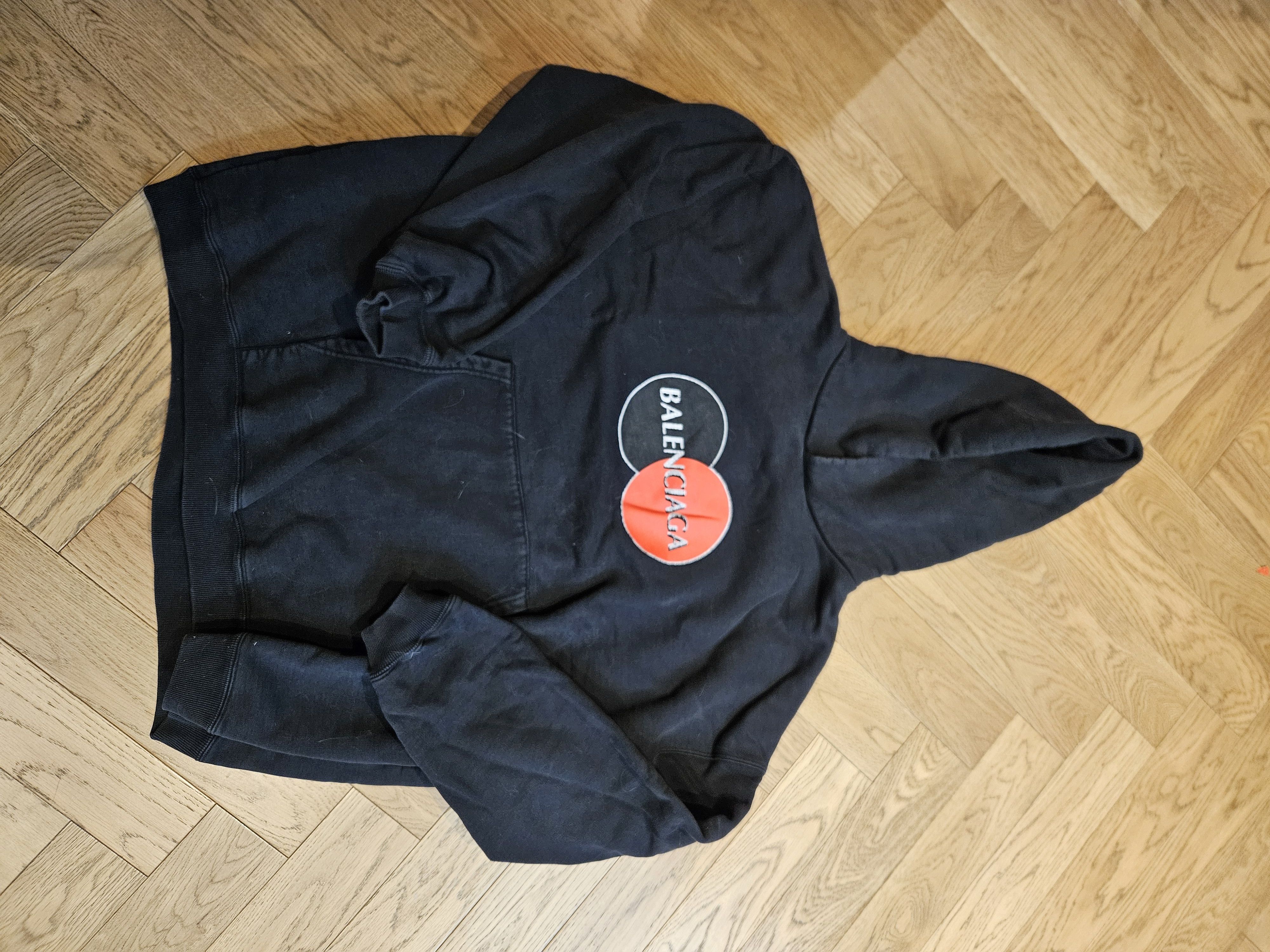 ●BALENCIAGA●Many Kisses ラウンド フーディ Balenciaga Balenciaga many kisses germany hoodie | Grailed