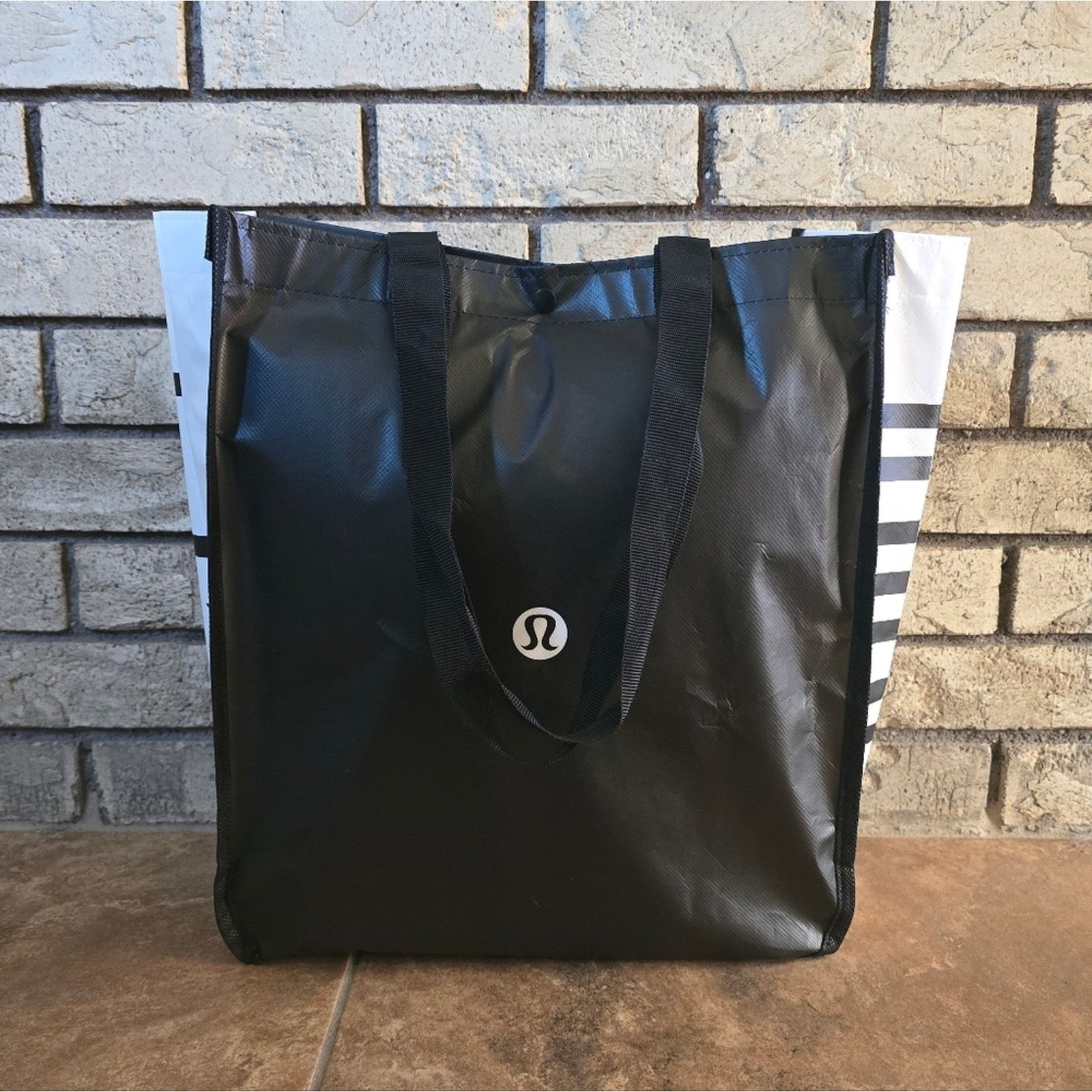 Lululemon Black | LULULEMON | Promotional Storage L Tote Size ONE SIZE - 2 Thumbnail