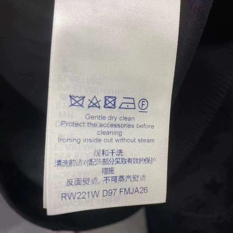 Louis Vuitton Louis Vuitton Black dark stripe full-print logo jacket 250 Size XS / US 0-2 / IT 36-38 - 4 Thumbnail