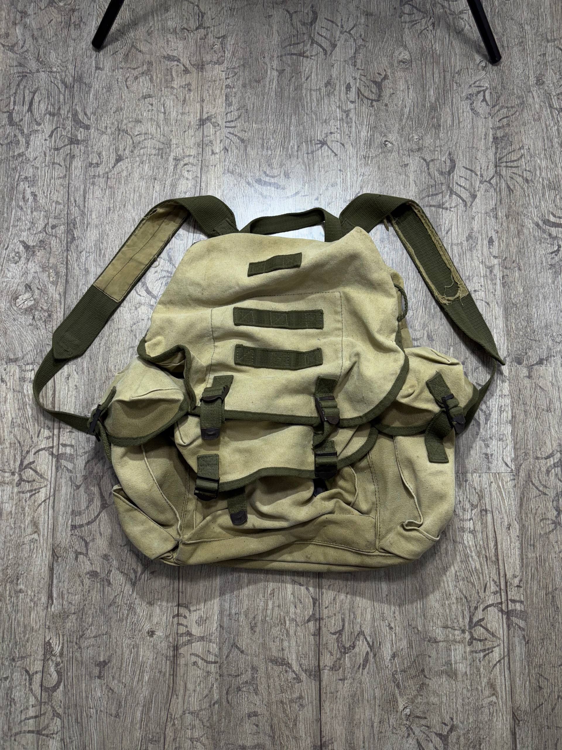 Diesel VTG DIESEL CARGO MILITARY Y2K MULTIPOCKET SLING BAG BACKPACK Size ONE SIZE - 1 Thumbnail