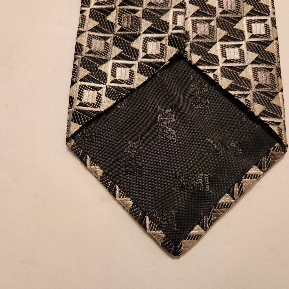 XMI Platinum XMI for Nordstrom men's new gray 100%silk tie 3 3/4" X 60" Size ONE SIZE - 3 Thumbnail