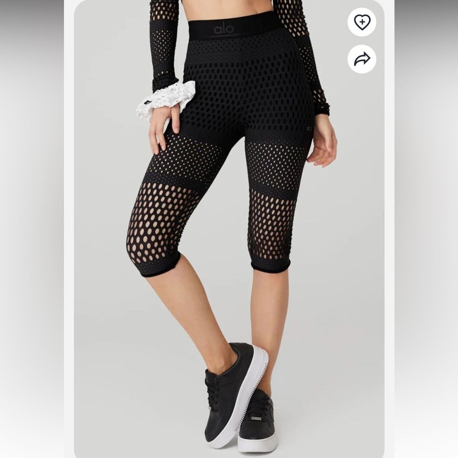 Alo Yoga ALO Mesh Haute Summer Black Leggings Size 25" / US 0 / IT 36 - 1 Thumbnail