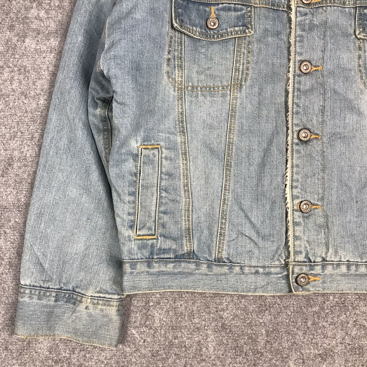 Vans VANS STREET WEAR DENIM BUTTON SHERPA CROPPED JACKET Size US M / EU 48-50 / 2 - 4 Thumbnail
