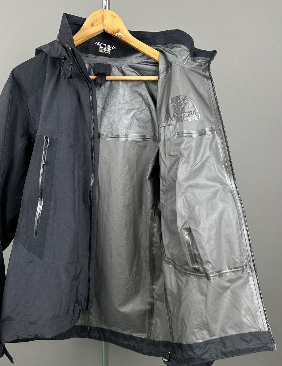 Arc'teryx ARC’TERYX - GORE-TEX BETA LT HYBRID 2013 - MOUNTAIN JACKET Size US M / EU 48-50 / 2 - 7 Thumbnail