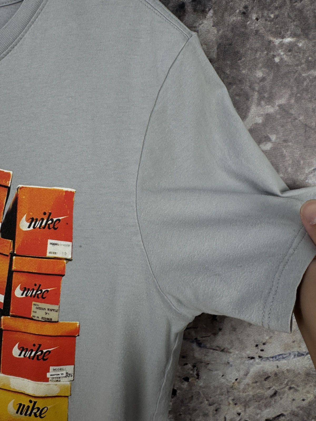 Nike Nike T-Shirt Men’s Gray Shoe Box Graphic Tee Size Small Size US S / EU 44-46 / 1 - 7 Thumbnail