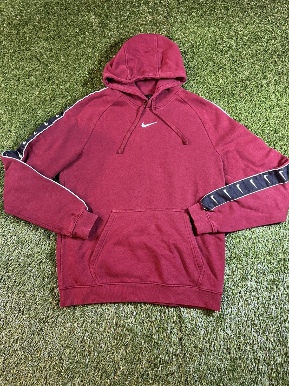 Nike Vintage Y2k Nike Centerswoosh Burgundy Hoodie Sweatshirt Size US M / EU 48-50 / 2 - 1 Thumbnail