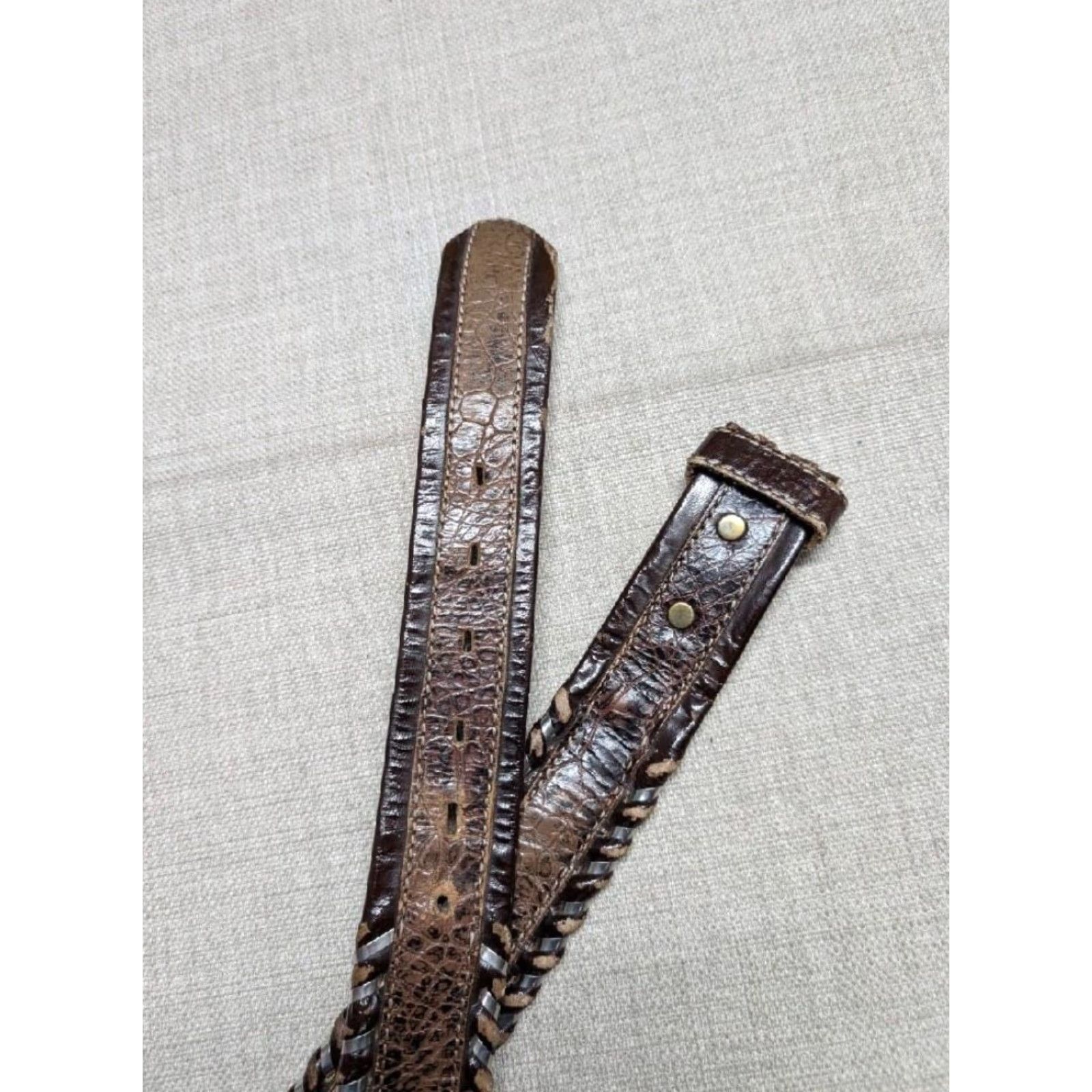 Vintage VINTAGE Circle Y belt Western Men 38 Brown Cowhide Leather Alligator Embossed Buckle Western Belt Mens Size 38 - 2 Thumbnail