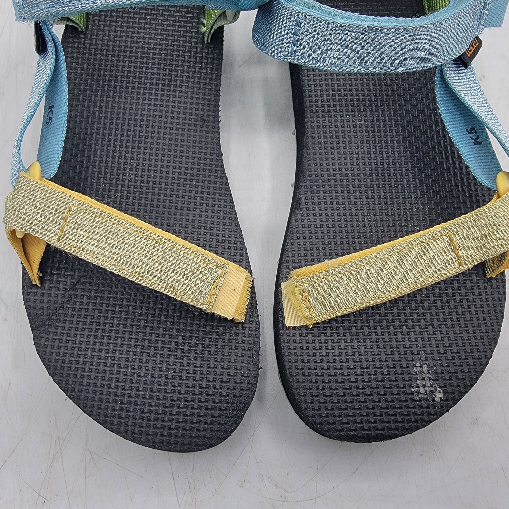 Teva Teva Midform Universal Kids 5 Metallic Blue Sandals Beach Su Size US 5 / IT 35 - 10 Thumbnail