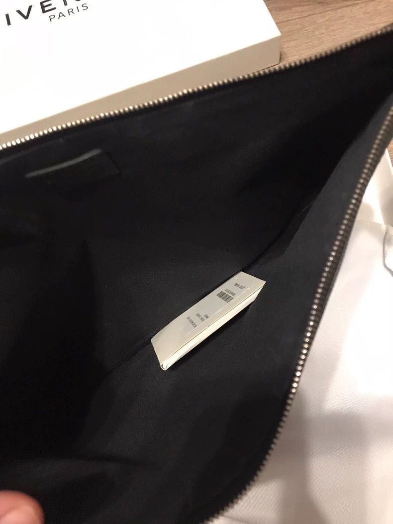 Givenchy Givenchy Handbag Bambi Handbag Size ONE SIZE - 4 Thumbnail