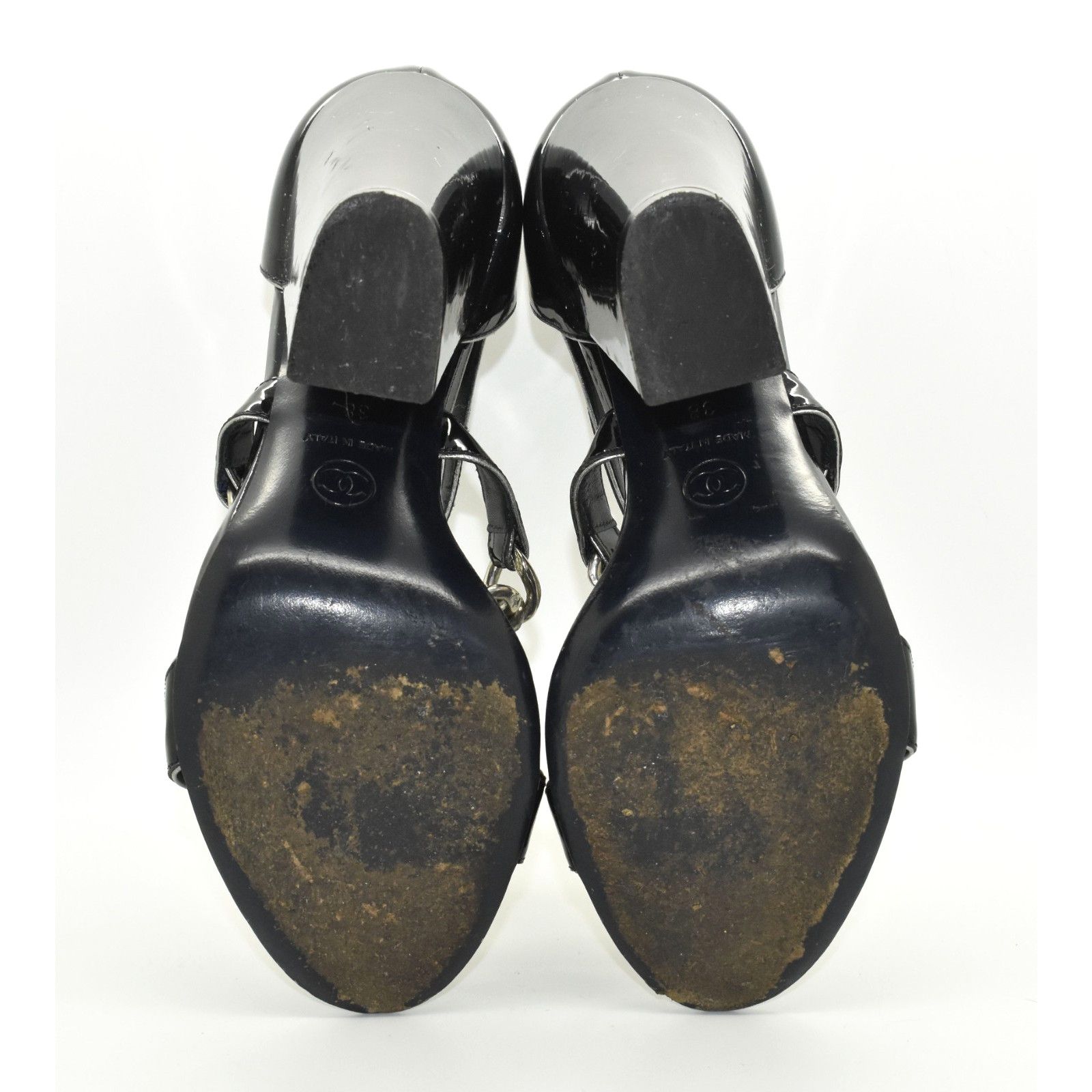 Chanel CHANEL Black Patent Calfskin T-strap Logo Sandals Sz 38 Size US 7.5 / IT 37.5 - 7 Thumbnail