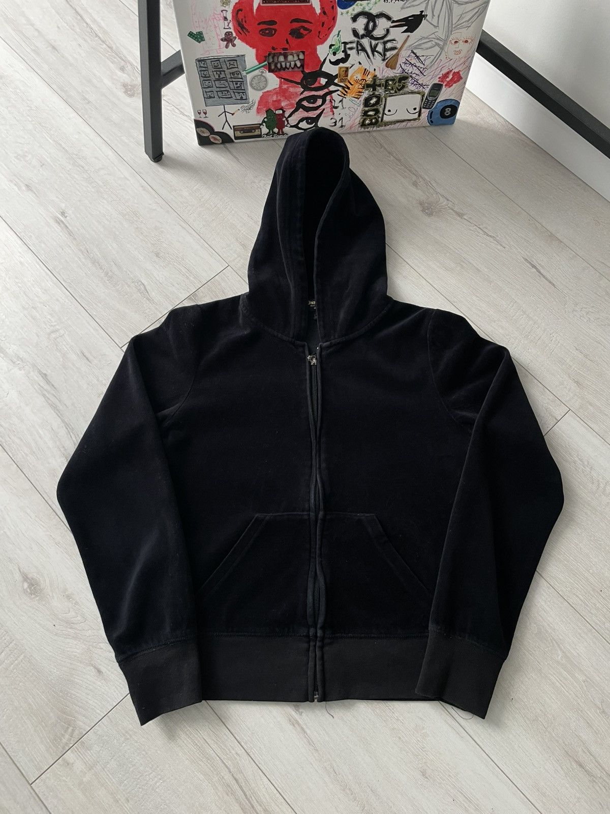 Juicy Couture Y2K Vintage Juice Couture 00’s Black Velour Zip Hoodie RARE Size M / US 6-8 / IT 42-44 - 4 Thumbnail