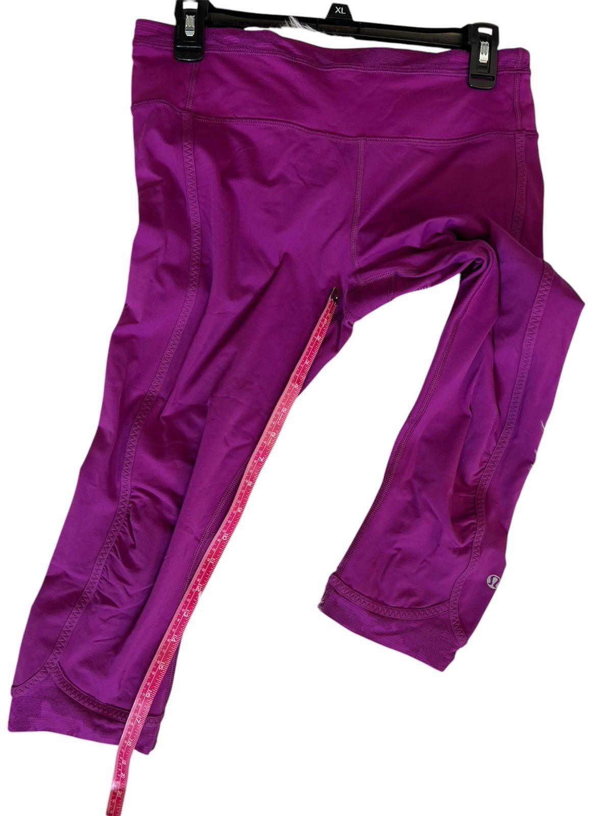 Designer Lululemon Cropped Leggings Size 8 Size 30" / US 8 / IT 44 - 4 Thumbnail